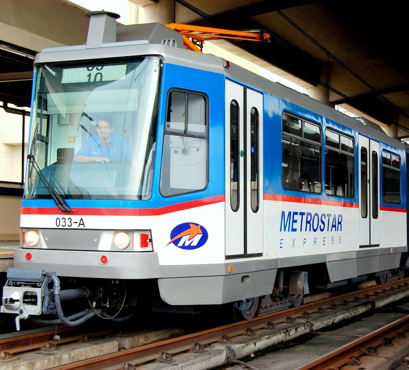 Safety protocols will still be strictly enforced inside the train such as wearing face masks and face shileld, maintaining a distance of one meter, no one eating inside the train and no one answering on any digital device and no one talking inside of the wagon.