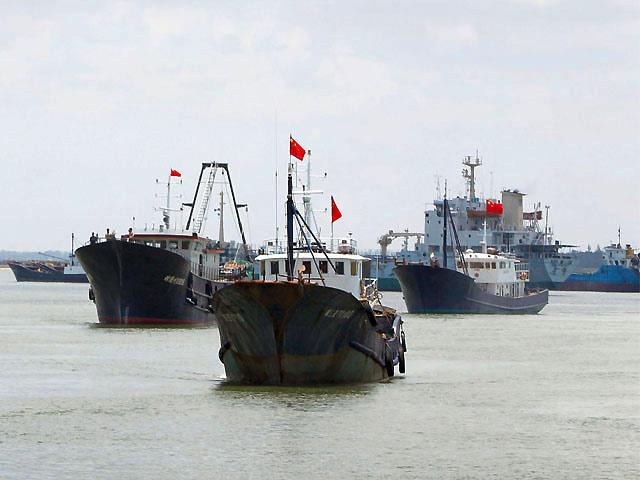 Chine Vessels at Juan Felipe Reef