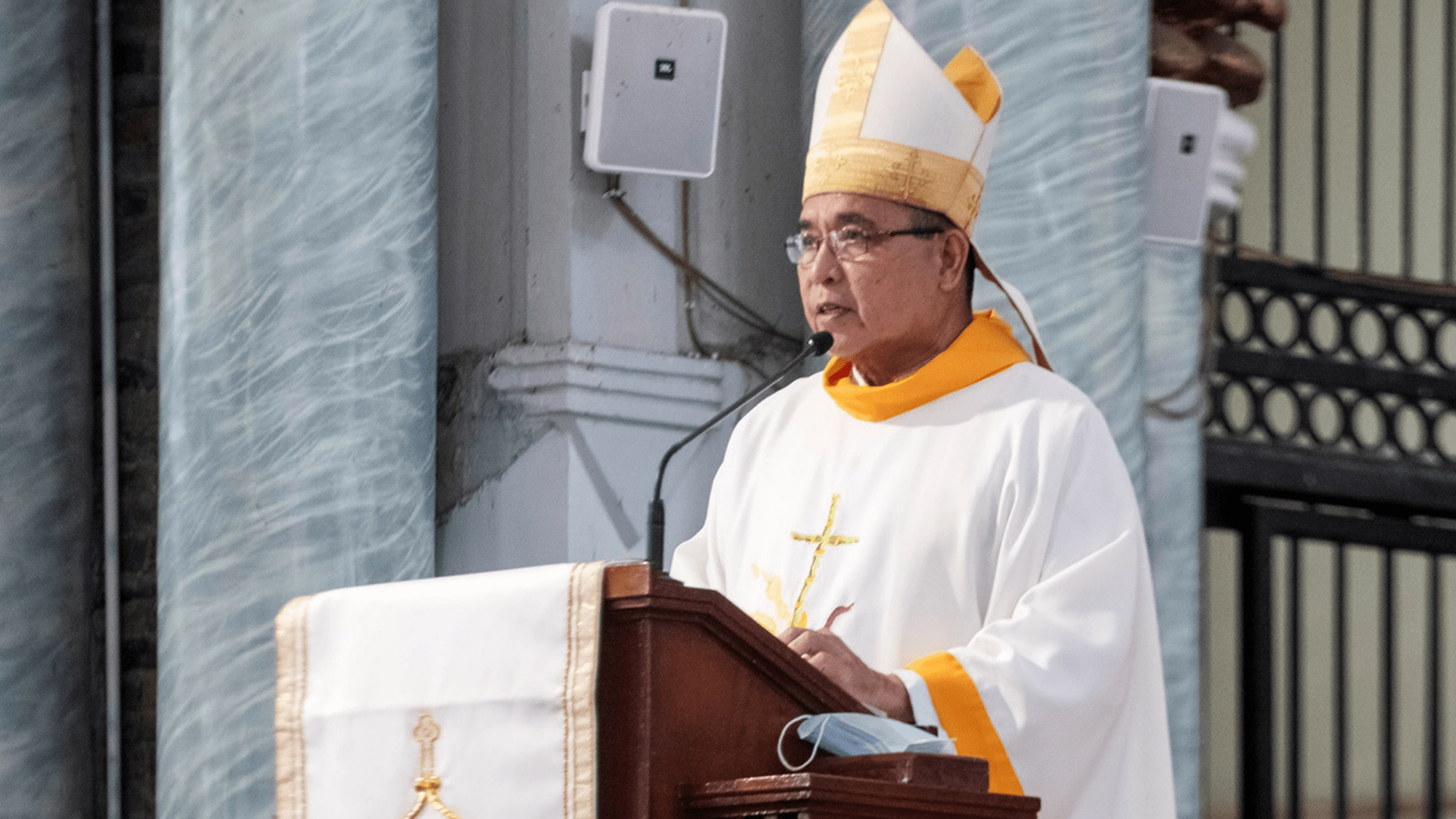 Bishop Crispin Varquez of Borongan